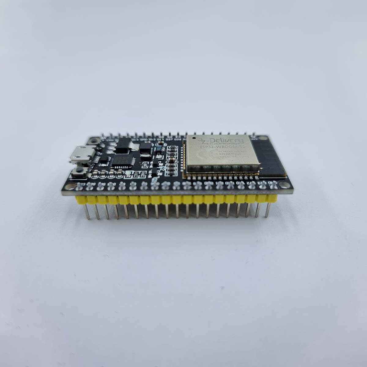 Future-Creator T1-Xplorer: Rechte Ansicht des Microcontrollers ESP32 für umfassende Sicht