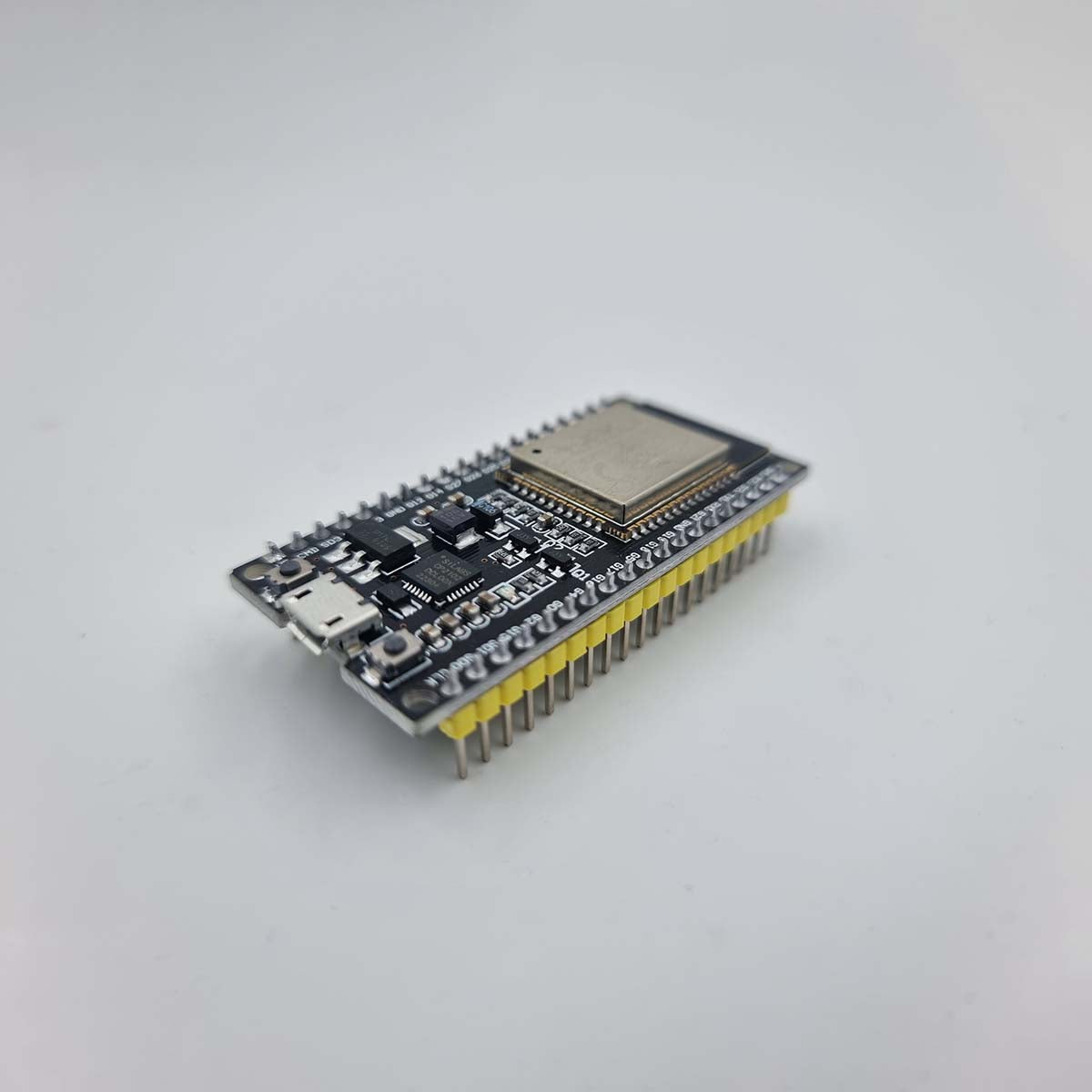 Future-Creator T1-Xplorer: Vorderansicht des Microcontrollers ESP32 für IoT-Anwendungen